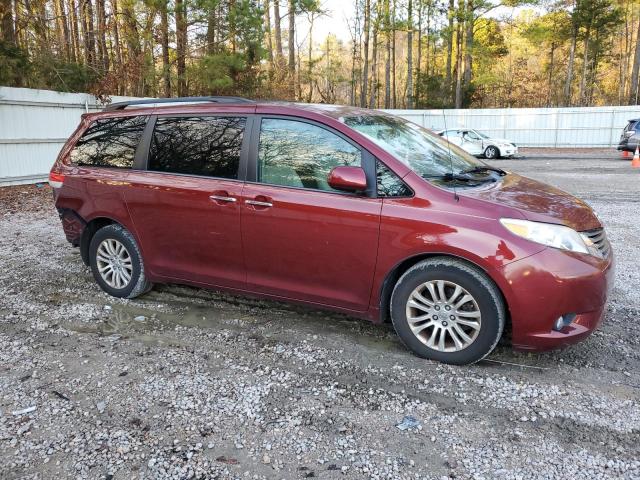 Photo 4 from auction – 2013 TOYOTA SIENNA XLE with VIN 5TDYK3DC0DS332722