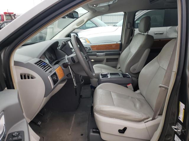 Photo 7 from auction – 2010 CHRYSLER TOWN & COU with VIN 2A4RR7DXXAR435591