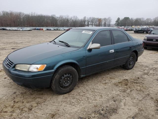 TOYOTA CAMRY CE 1998 with VIN 4T1BG22K4WU212976 - Photo from auction