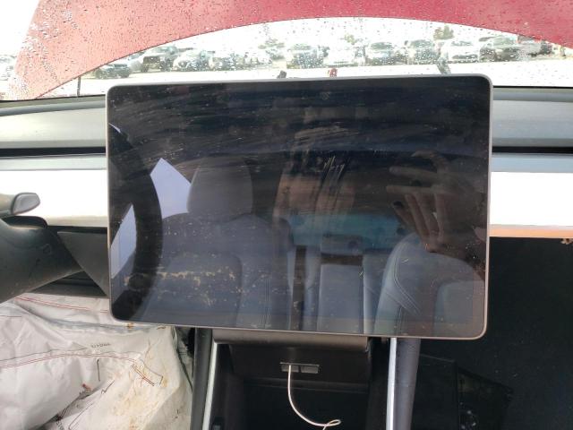 Photo 9 from auction – 2018 TESLA MODEL 3 with VIN 5YJ3E1EB7JF096226