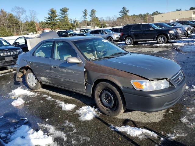 Photo 4 from auction – 2001 TOYOTA CAMRY CE with VIN 4T1BG22K71U040449