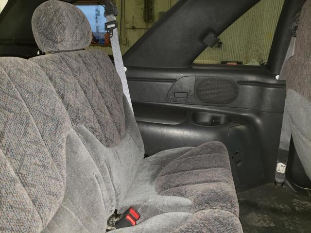 Photo 11 from auction – 1998 GMC JIMMY with VIN 1GKCT18W4WK519847