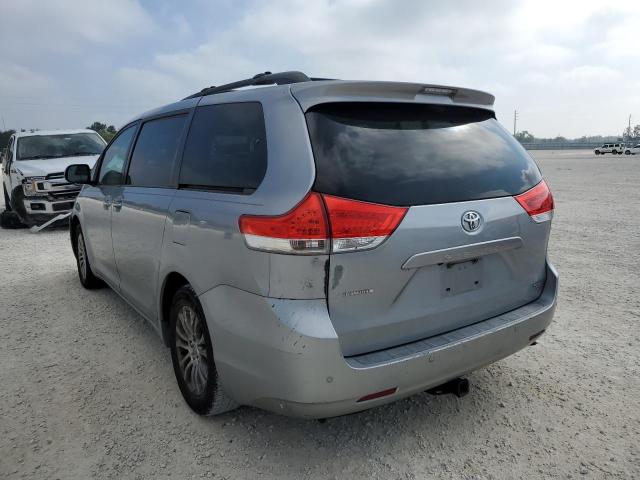 Photo 2 from auction – 2011 TOYOTA SIENNA XLE with VIN 5TDYK3DC4BS062407
