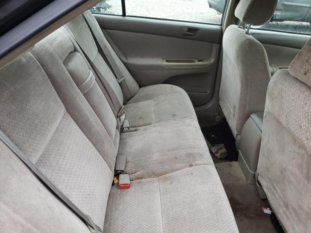Photo 10 from auction – 2002 TOYOTA CAMRY LE with VIN 4T1BE32K72U521640