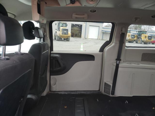 Photo 11 from auction – 2011 CHRYSLER TOWN & COU with VIN 2A4RR5DG1BR666918