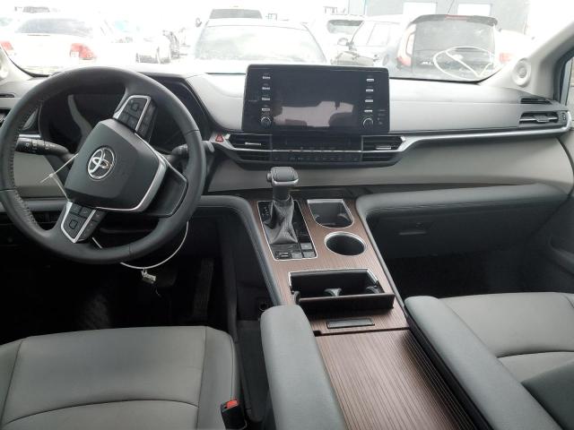 Photo 8 from auction – 2021 TOYOTA SIENNA XLE with VIN 5TDJRKEC7MS031984