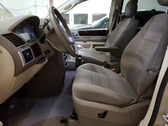 Photo 7 from auction – 2010 CHRYSLER TOWN & COU with VIN 2A4RR5D15AR405589