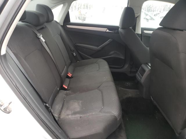 Photo 10 from auction – 2015 VOLKSWAGEN PASSAT S with VIN 1VWAT7A33FC045497