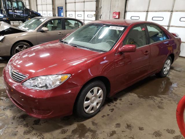 TOYOTA CAMRY LE 2005 with VIN 4T1BE30K15U054674 - Photo from auction