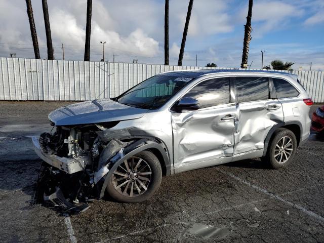 TOYOTA HIGHLANDER 2017 with VIN 5TDKZRFH8HS508158 - Photo from auction