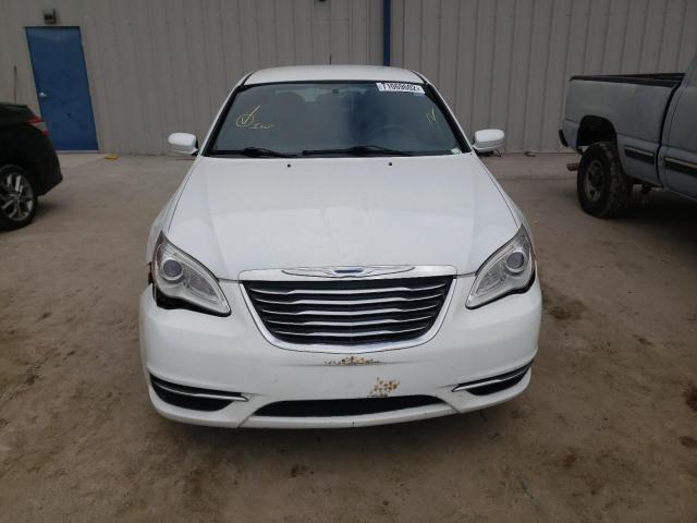 Photo 5 from auction – 2013 CHRYSLER 200 TOURIN with VIN 1C3CCBBB0DN656047