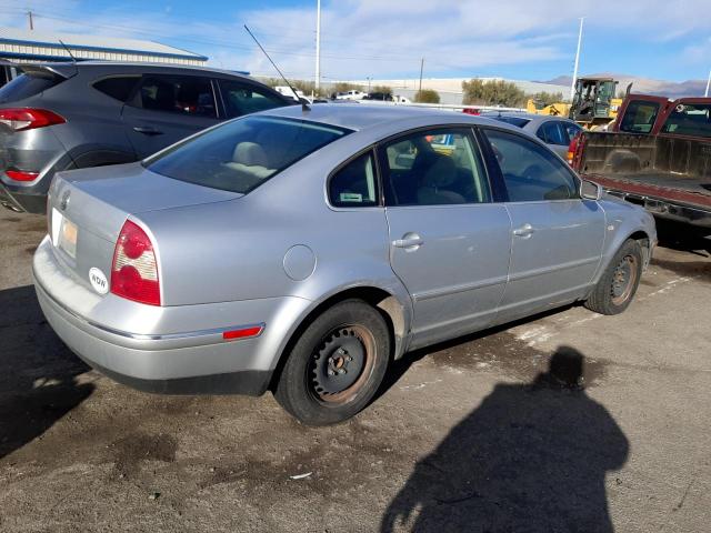 Photo 3 from auction – 2003 VOLKSWAGEN PASSAT GL with VIN WVWMD63B13P279976