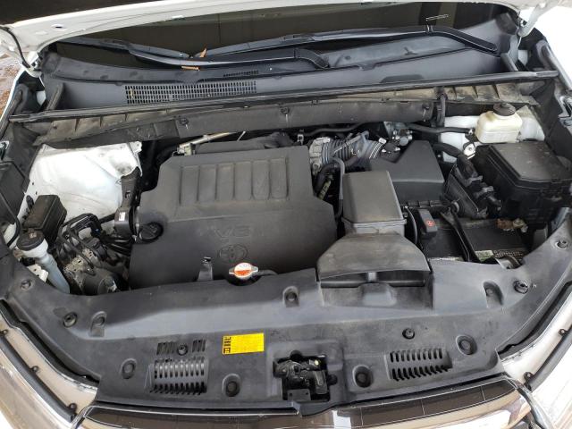 Photo 11 from auction – 2016 TOYOTA HIGHLANDER with VIN 5TDYKRFH3GS139397