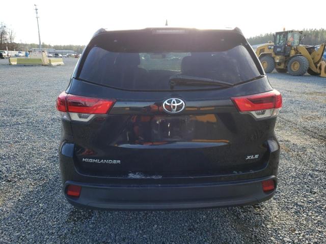 Photo 6 from auction – 2018 TOYOTA HIGHLANDER with VIN 5TDKZRFHXJS539529