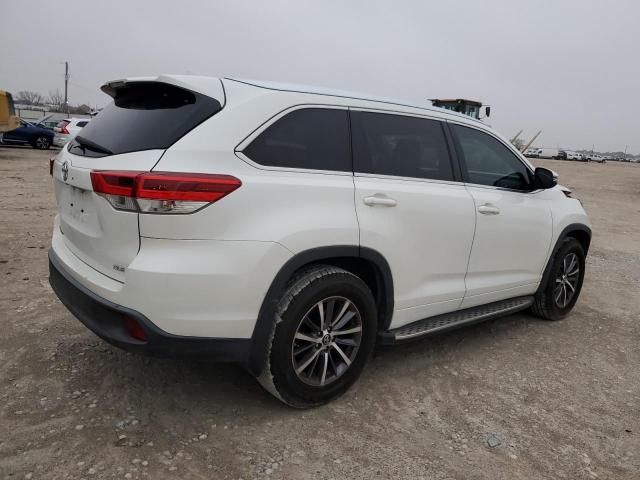 Photo 3 from auction – 2017 TOYOTA HIGHLANDER with VIN 5TDKZRFH0HS514553