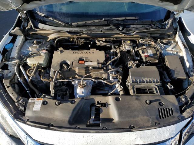 Photo 11 from auction – 2017 HONDA CIVIC LX with VIN 2HGFC2F51HH571375