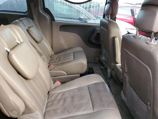 Photo 11 from auction – 2015 CHRYSLER TOWN & COU with VIN 2C4RC1BG4FR739482