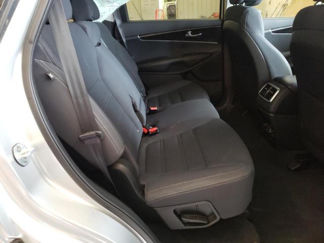 Photo 11 from auction – 2016 KIA SORENTO LX with VIN 5XYPG4A39GG079957