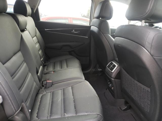 Photo 11 from auction – 2016 KIA SORENTO EX with VIN 5XYPHDA56GG132970