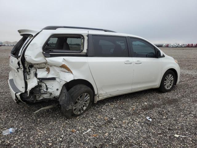 Photo 3 from auction – 2017 TOYOTA SIENNA XLE with VIN 5TDYZ3DC6HS867930