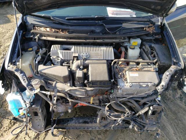 Photo 11 from auction – 2013 TOYOTA PRIUS with VIN JTDKN3DU2D1732803