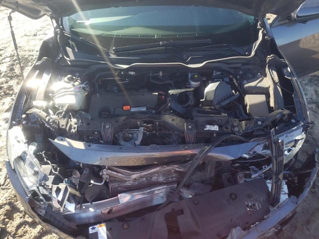 Photo 11 from auction – 2018 HONDA CIVIC EX with VIN 2HGFC2F75JH533915