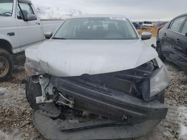 Photo 5 from auction – 2015 VOLKSWAGEN PASSAT S with VIN 1VWAT7A34FC036078