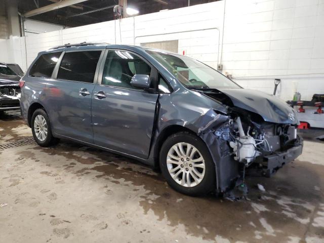 Photo 4 from auction – 2015 TOYOTA SIENNA XLE with VIN 5TDYK3DC3FS577002