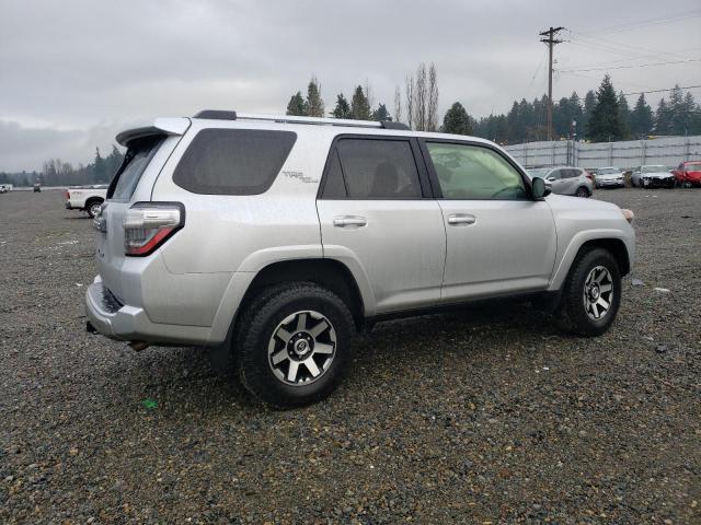 Photo 3 from auction – 2017 TOYOTA 4RUNNER SR with VIN JTEBU5JR3H5452588