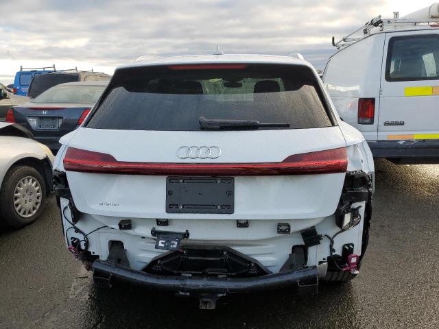 Photo 6 from auction – 2019 AUDI E-TRON PRE with VIN WA1LAAGE7KB024685