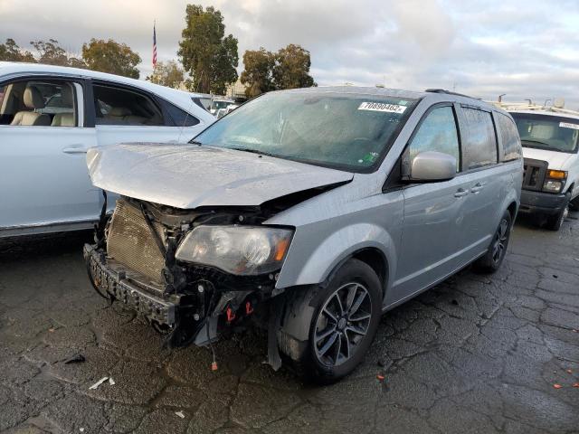 DODGE GRAND CARA 2018 with VIN 2C4RDGEG5JR337345 - Photo from auction
