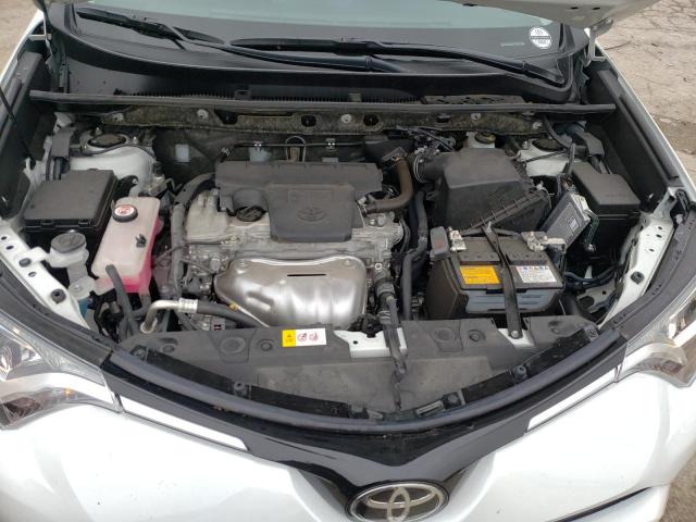 Photo 12 from auction – 2017 TOYOTA RAV4 LE with VIN JTMZFREV5HJ105461