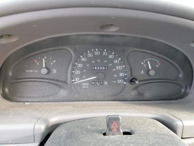 Photo 9 from auction – 2000 FORD ESCORT with VIN 3FAFP13P8YR233274