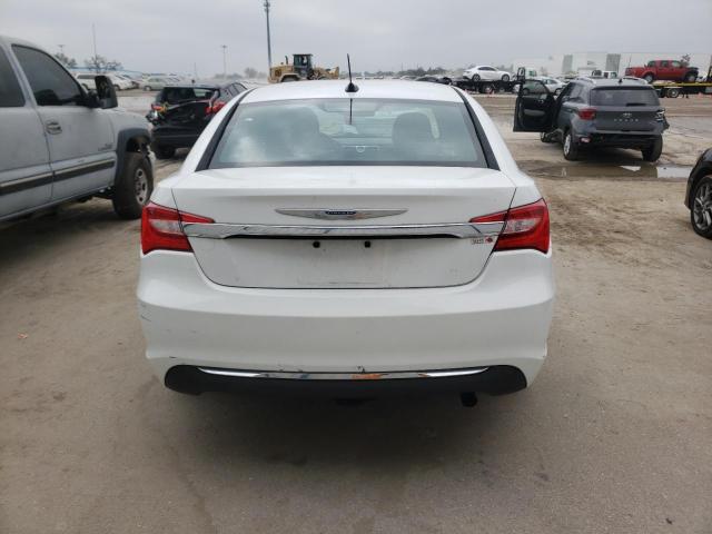 Photo 6 from auction – 2013 CHRYSLER 200 TOURIN with VIN 1C3CCBBB0DN656047