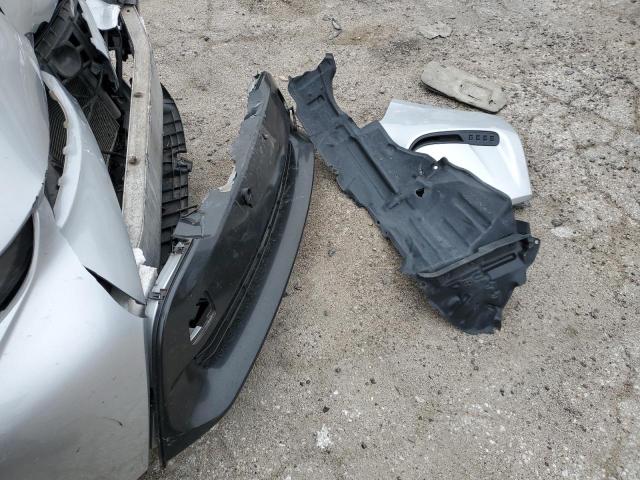 Photo 12 from auction – 2015 TOYOTA PRIUS V with VIN JTDZN3EU7FJ035286