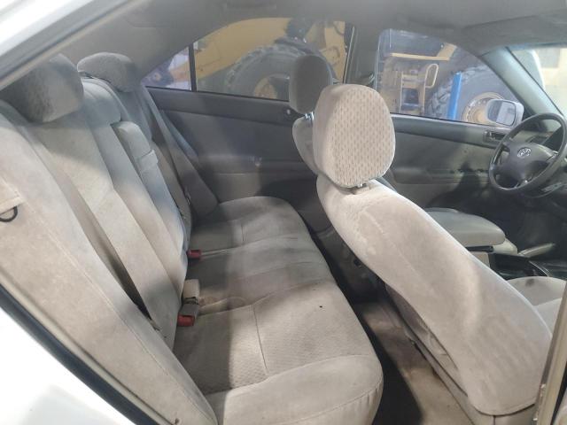 Photo 10 from auction – 2004 TOYOTA CAMRY LE with VIN 4T1BE32K64U263128