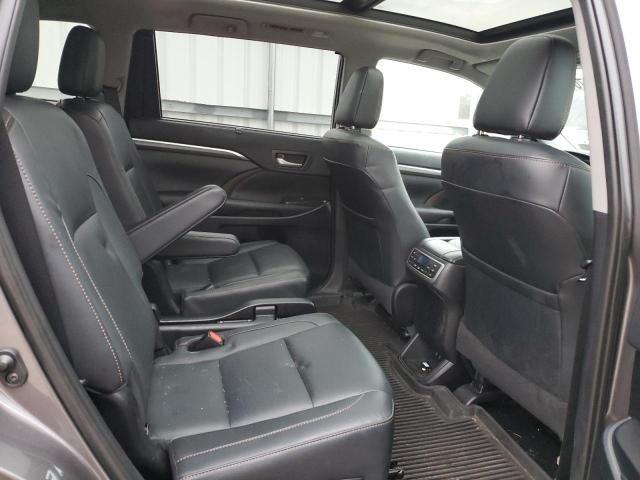 Photo 10 from auction – 2019 TOYOTA HIGHLANDER with VIN 5TDDZRFH8KS705170