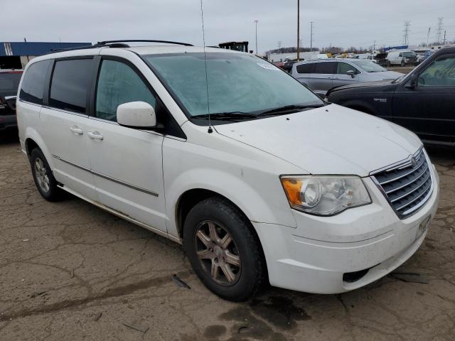 Photo 4 from auction – 2010 CHRYSLER TOWN & COU with VIN 2A4RR5D18AR104489