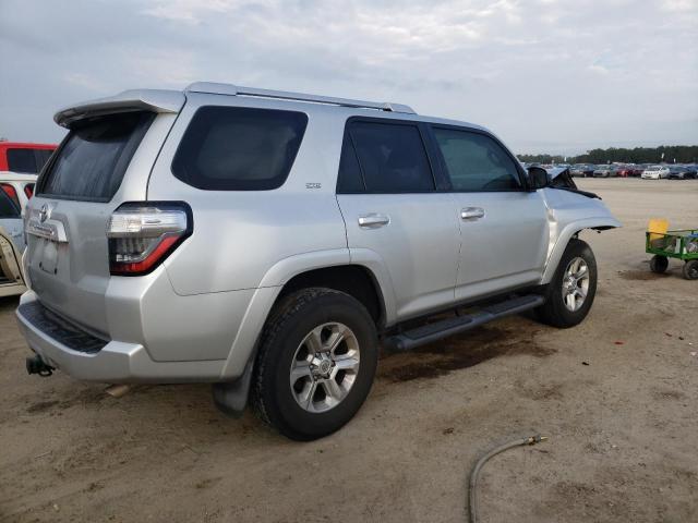Photo 3 from auction – 2017 TOYOTA 4RUNNER SR with VIN JTEZU5JR6H5163378