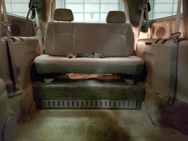 Photo 10 from auction – 2003 CHRYSLER TOWN & COU with VIN 2C4GP44L83R322028