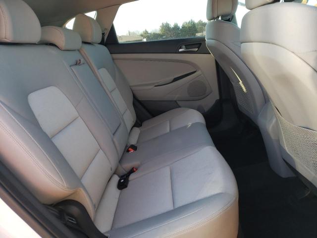Photo 10 from auction – 2017 HYUNDAI TUCSON LIM with VIN KM8J3CA42HU314666