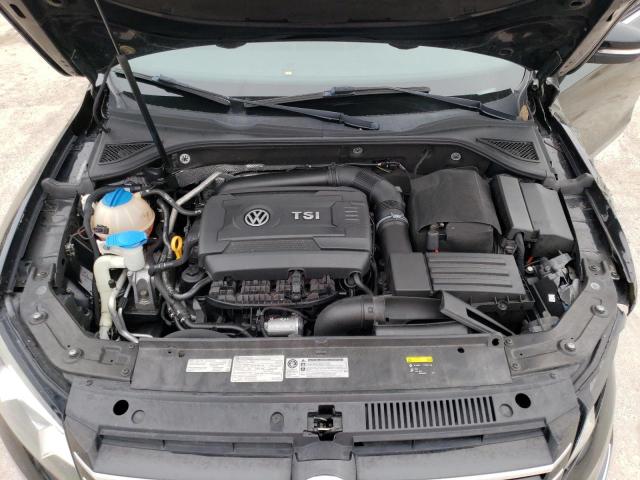 Photo 11 from auction – 2015 VOLKSWAGEN PASSAT S with VIN 1VWAS7A34FC100767