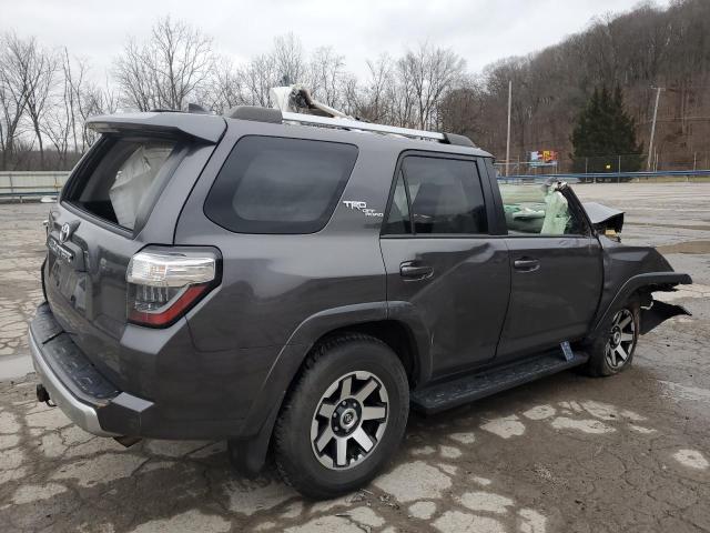 Photo 3 from auction – 2018 TOYOTA 4RUNNER SR with VIN JTEBU5JR1J5512258