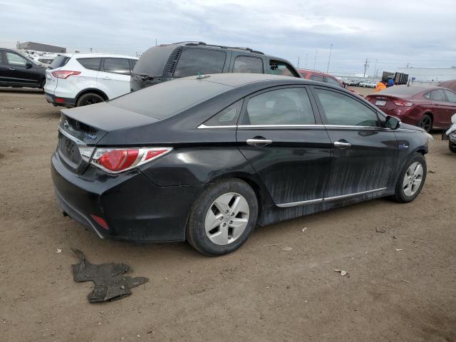 Photo 3 from auction – 2012 HYUNDAI SONATA HYB with VIN KMHEC4A44CA058841
