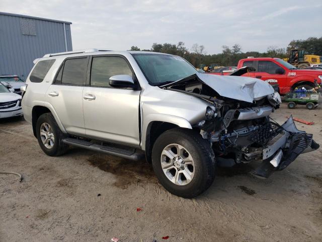 Photo 4 from auction – 2017 TOYOTA 4RUNNER SR with VIN JTEZU5JR6H5163378