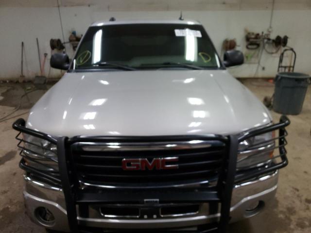 Photo 5 from auction – 2005 GMC NEW SIERRA with VIN 2GTEK19B551305483