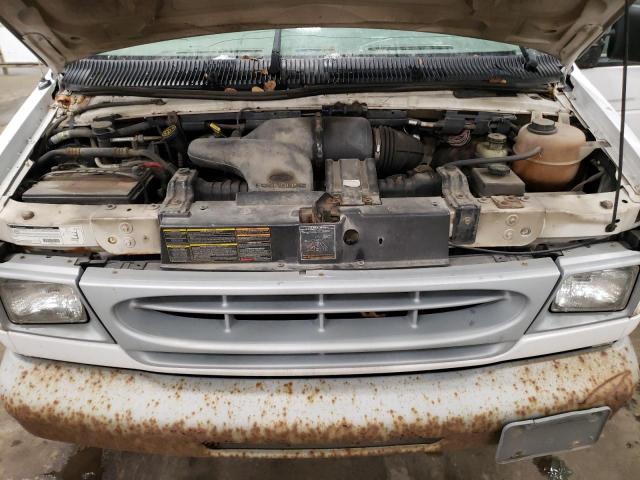 Photo 12 from auction – 2000 FORD E-150 with VIN 1FTRE14W5YHA17953