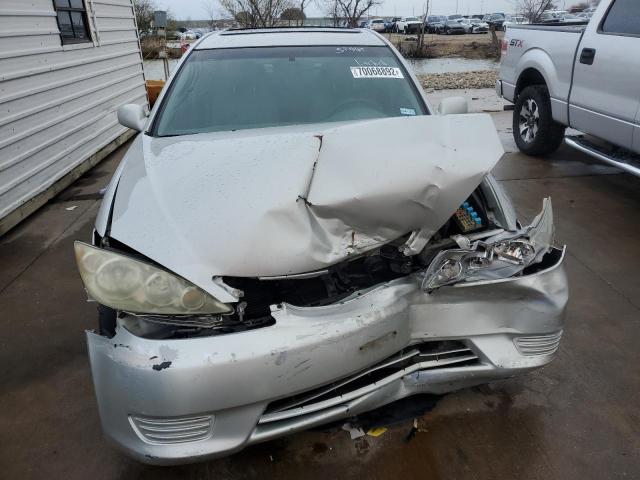 Photo 5 from auction – 2005 TOYOTA CAMRY LE with VIN 4T1BE32K45U074043