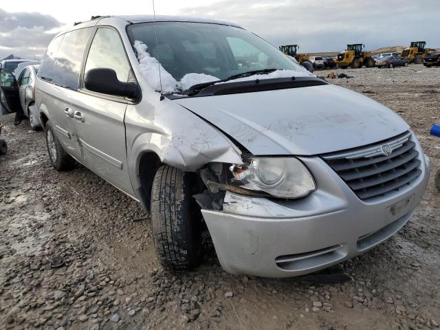 Photo 4 from auction – 2007 CHRYSLER TOWN & COU with VIN 2A8GP44R07R331065