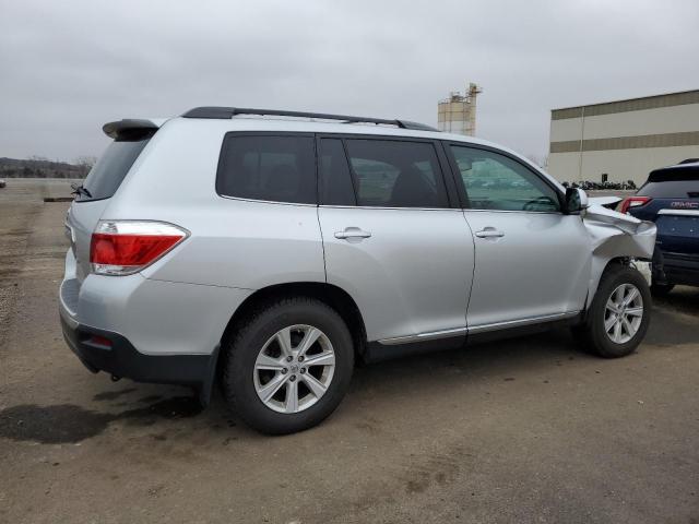 Photo 3 from auction – 2012 TOYOTA HIGHLANDER with VIN 5TDBK3EH6CS122611
